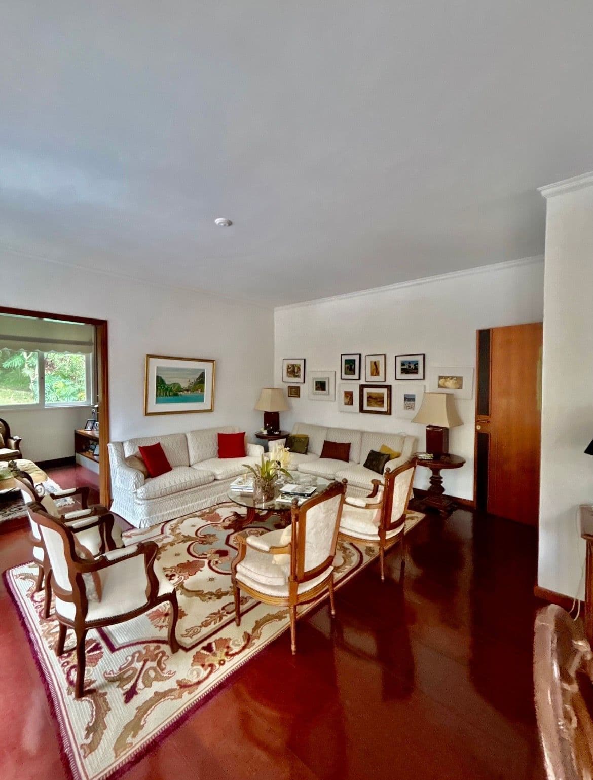 Apartamento com quatro quartos e 173 m² no Centro Histórico de Petrópolis